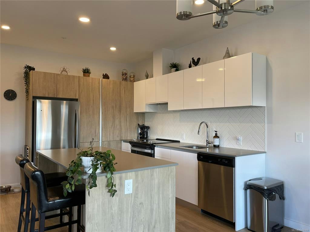102C-3800 Burde Street, Port Alberni, BC, V9Y 0E9 - 8