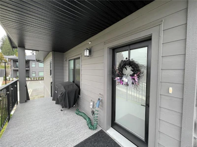 102C-3800 Burde Street - 2