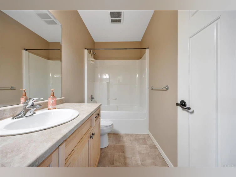 101-6245 Pleasant Ridge Place, Nanaimo, BC, V9T 0B3 - 39