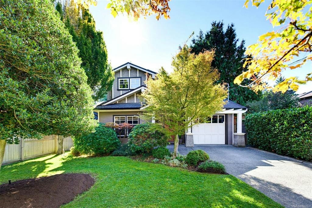 2171 Bartlett Avenue, Oak Bay, BC, V8S 2R1