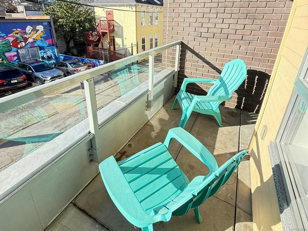 201-848 Mason Street, Victoria, BC, V8T 0A4 - 5