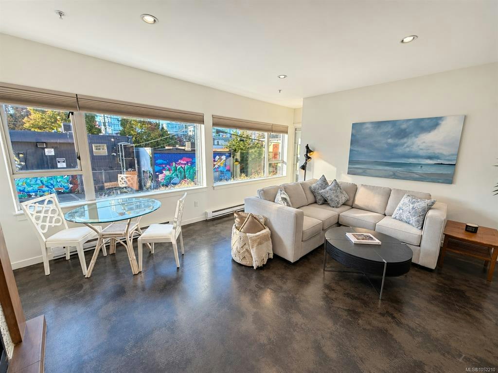201-848 Mason Street, Victoria, BC, V8T 0A4 - 2