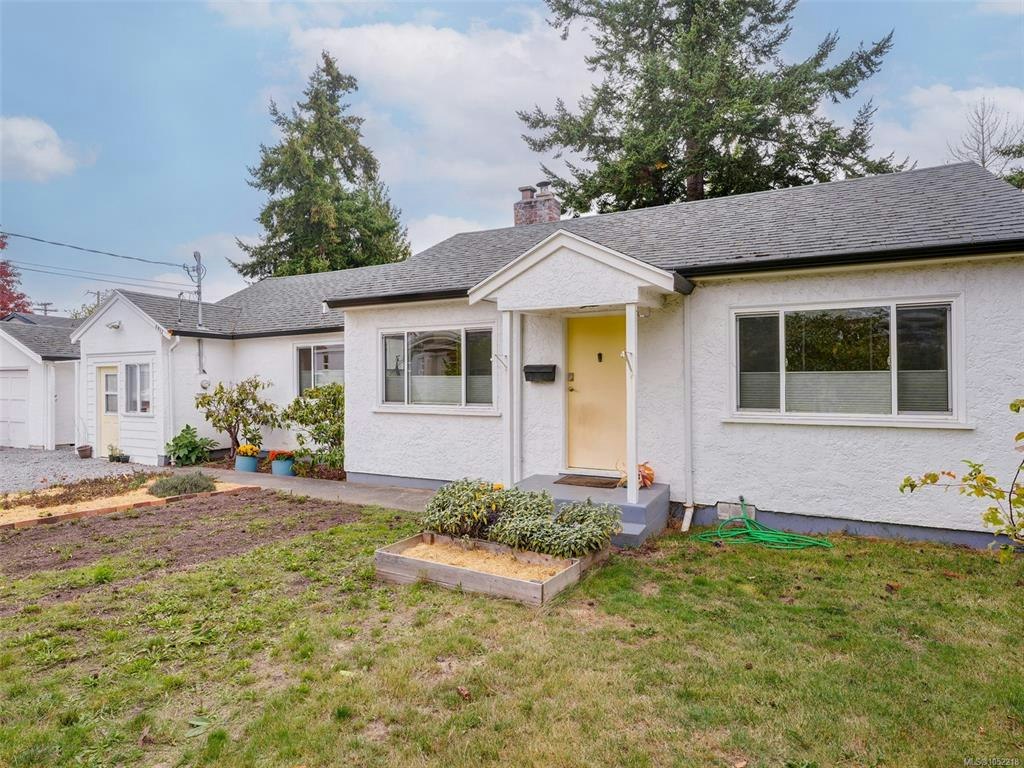 4012 N Raymond Street, Saanich, BC, V8Z 4K8