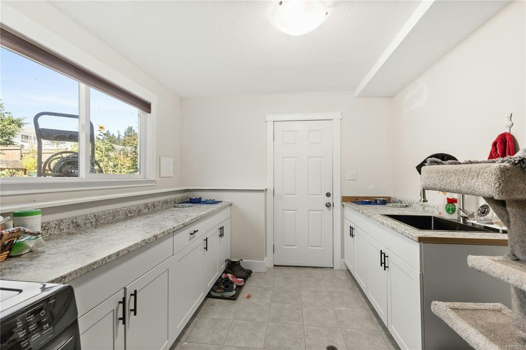 34 Mclean Street, Campbell River, BC, V9W 2L9 - 34
