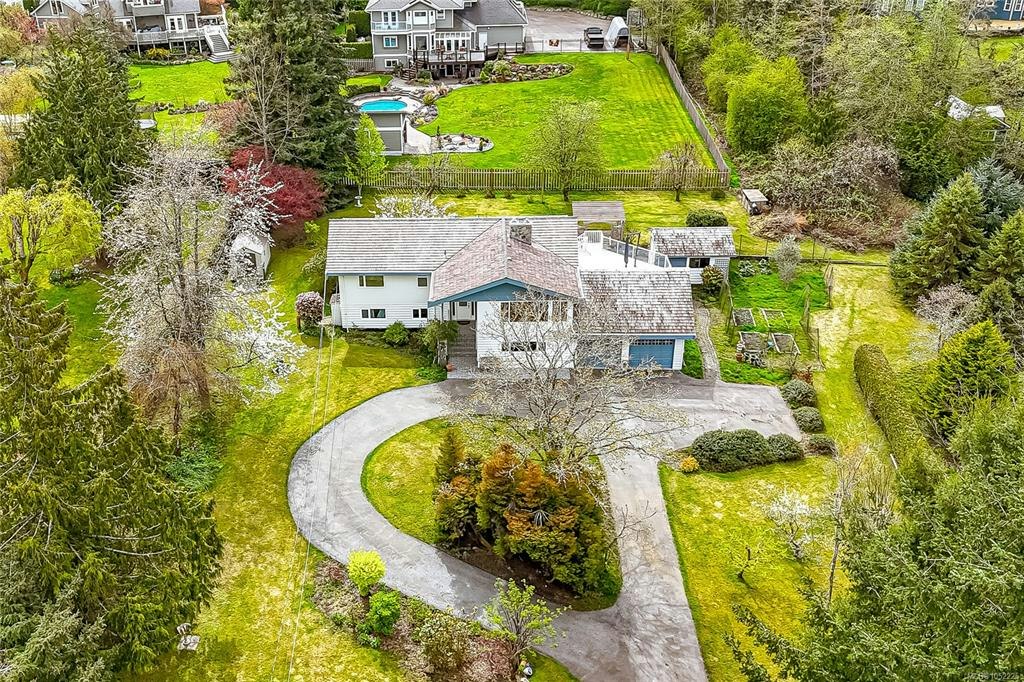 9723 Ardmore Drive, North Saanich, BC, V8L 5H5