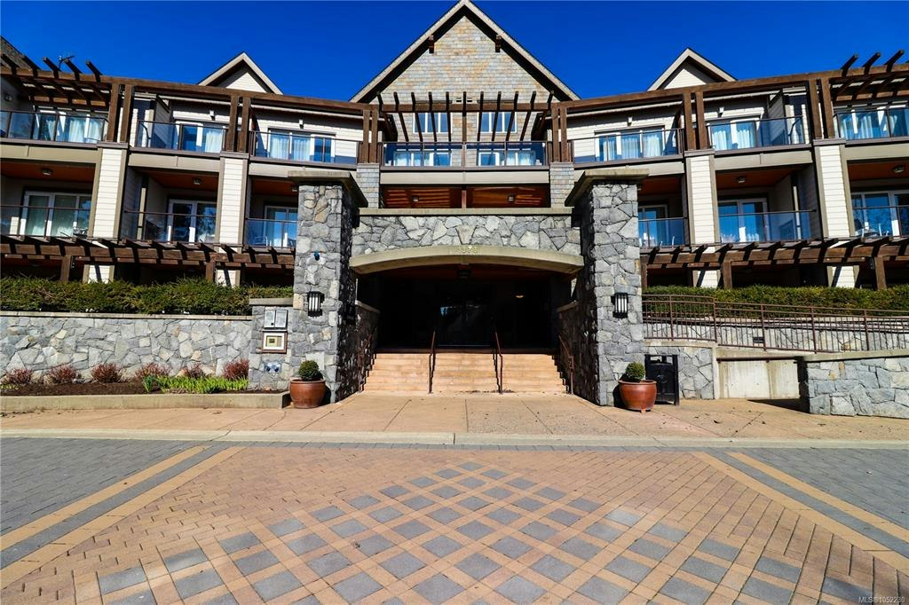 102/104A-1376 Lynburne Place, Langford, BC, V9B 6S1