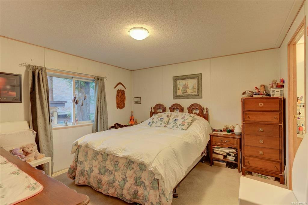 300 Lake Park Road, Lake Cowichan, BC, V0R 2G0 - 21