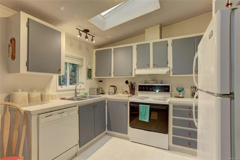 300 Lake Park Road, Lake Cowichan, BC, V0R 2G0 - 19