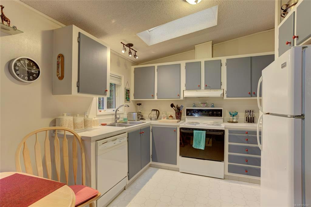 300 Lake Park Road, Lake Cowichan, BC, V0R 2G0 - 18