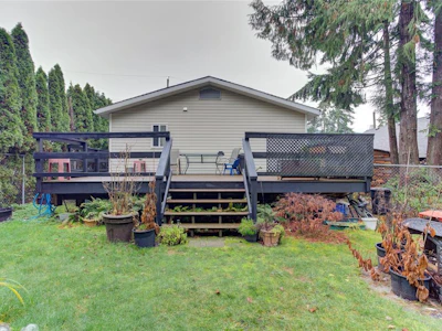 300 Lake Park Road - 4