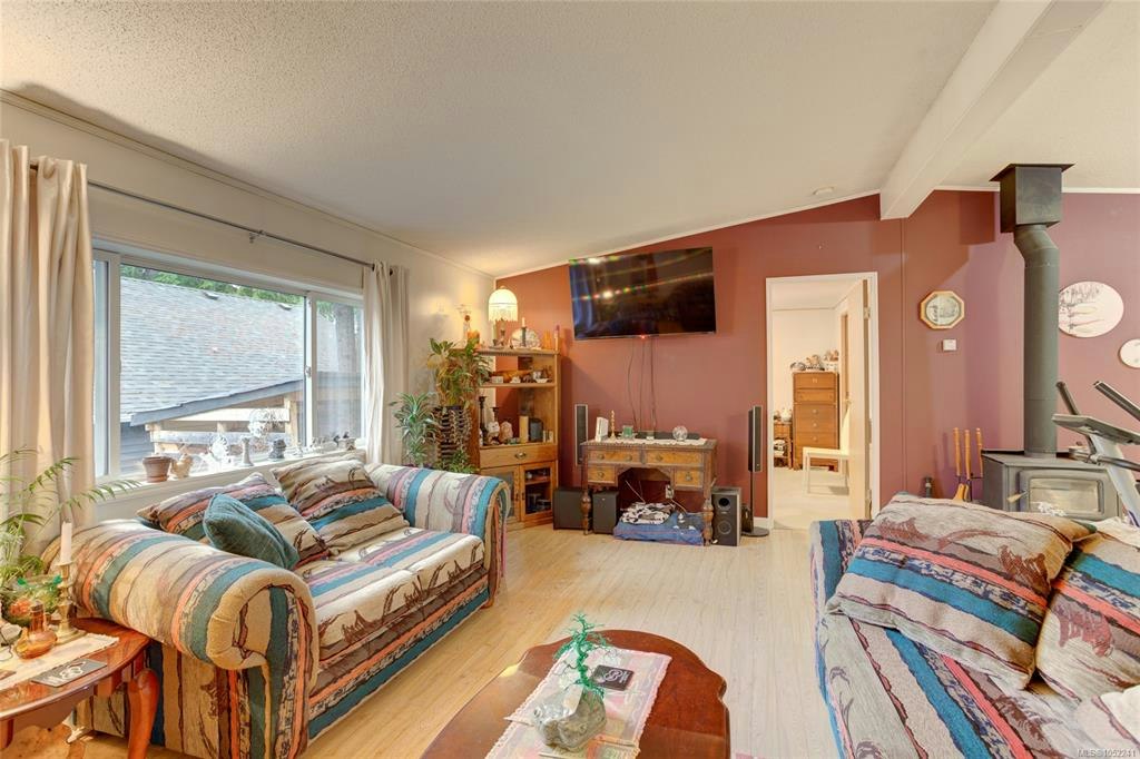 300 Lake Park Road, Lake Cowichan, BC, V0R 2G0 - 11