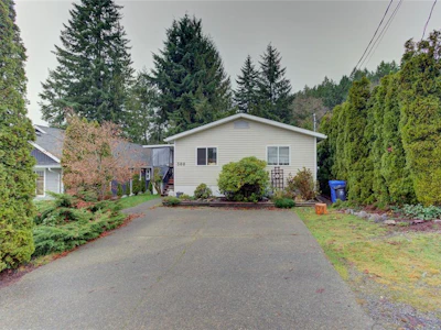 300 Lake Park Road - 5