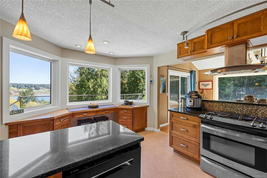 13361 Prospect Drive, Ladysmith, BC, V9G 1G9 - 18