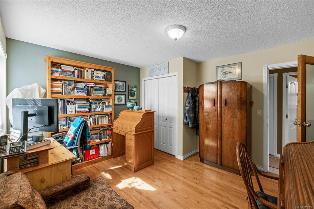 13361 Prospect Drive, Ladysmith, BC, V9G 1G9 - 13