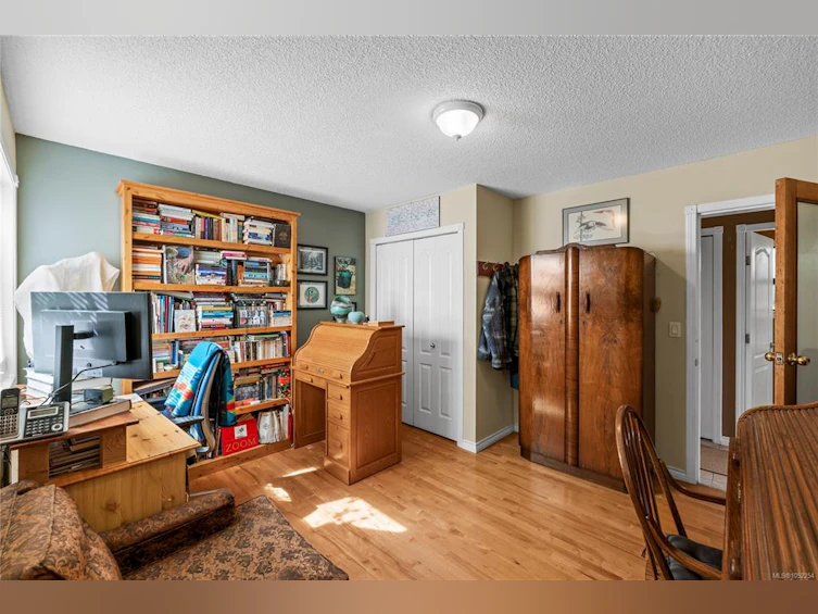 13361 Prospect Drive, Ladysmith, BC, V9G 1G9 - 13