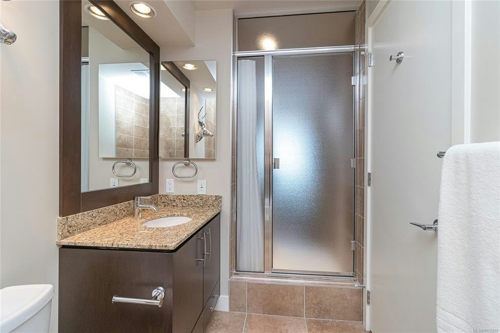 302-1395 Bear Mountain Pkwy, Langford, BC, V9B 0E1 - 25