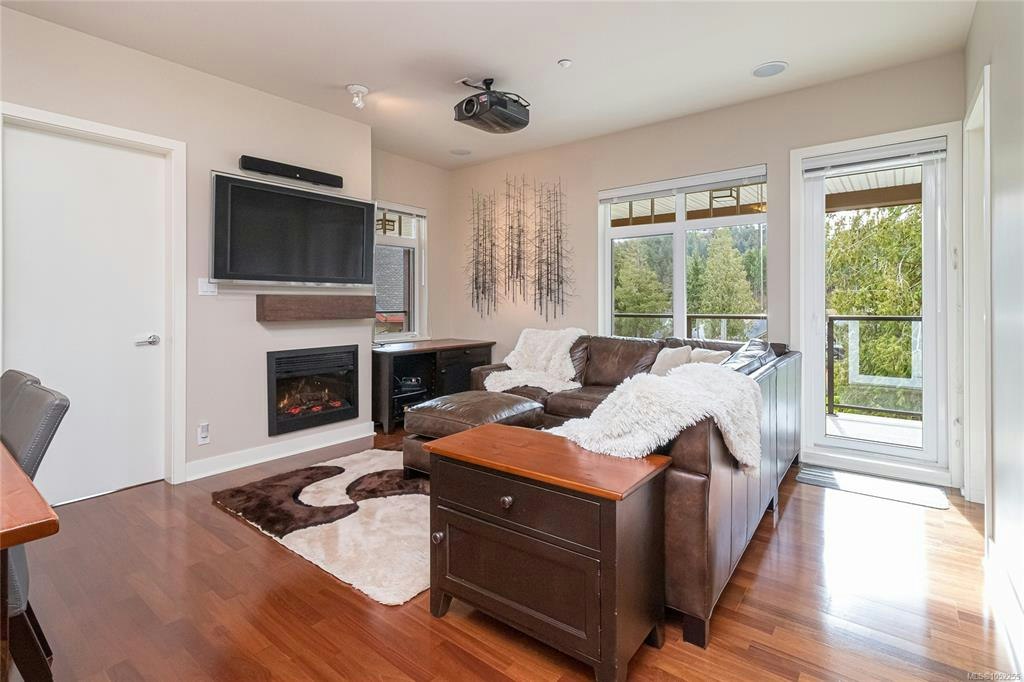 302-1395 Bear Mountain Pkwy, Langford, BC, V9B 0E1 - 3