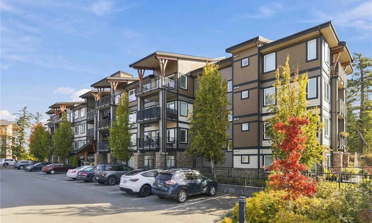 204-286 Wilfert Road