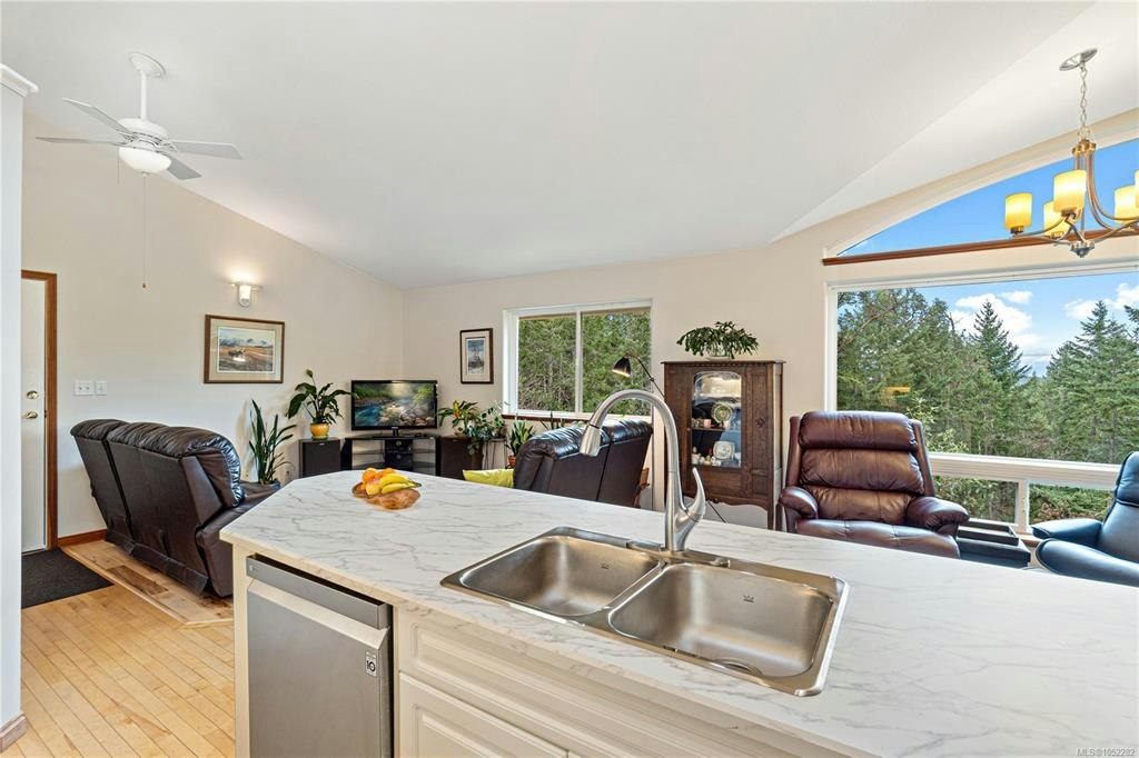 1990 Rena Road, Nanoose, BC, V9P 9B1 - 19