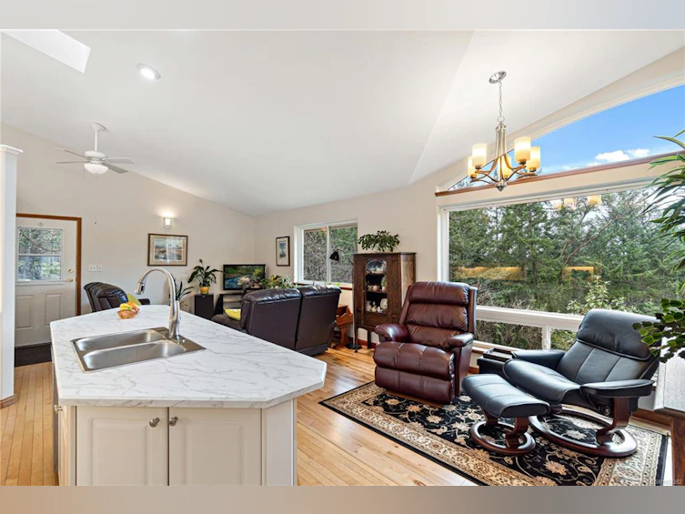 1990 Rena Road, Nanoose, BC, V9P 9B1 - 18