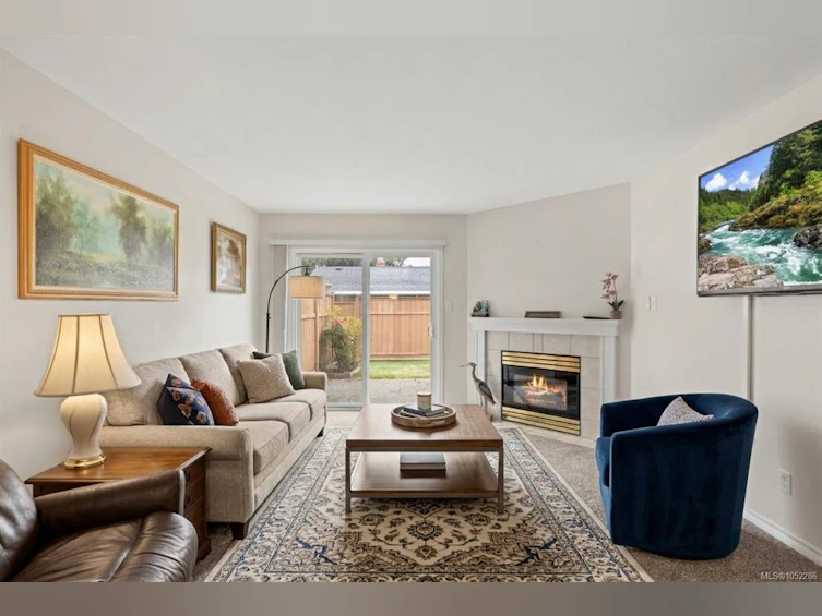 113-240 E Stanford Avenue, Parksville, BC, V9P 2K8 - 2