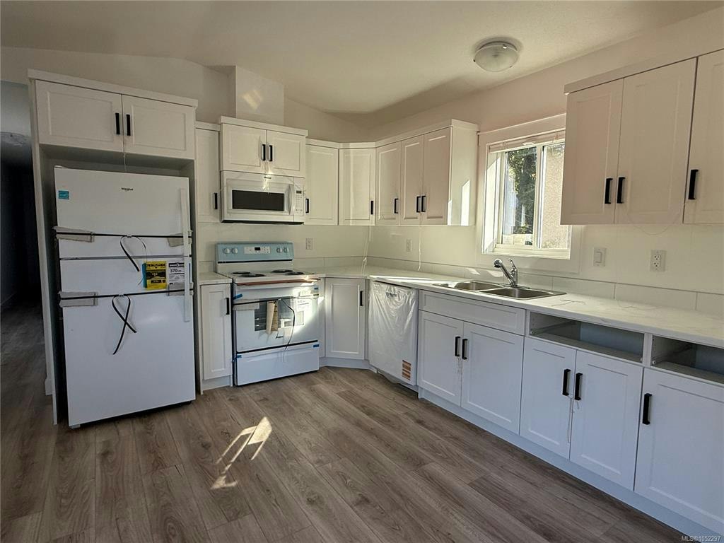 13-731 Marine Drive - 2