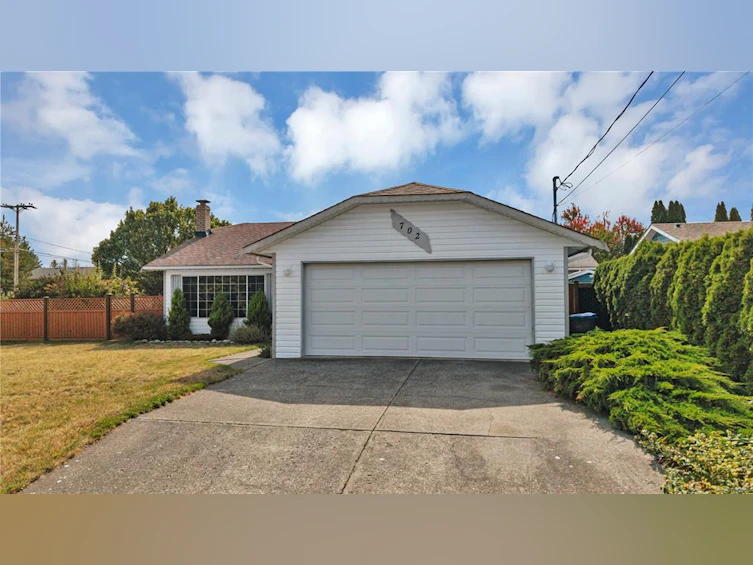 702 Forsyth Avenue, Parksville, BC, V9P 1E7 - 3