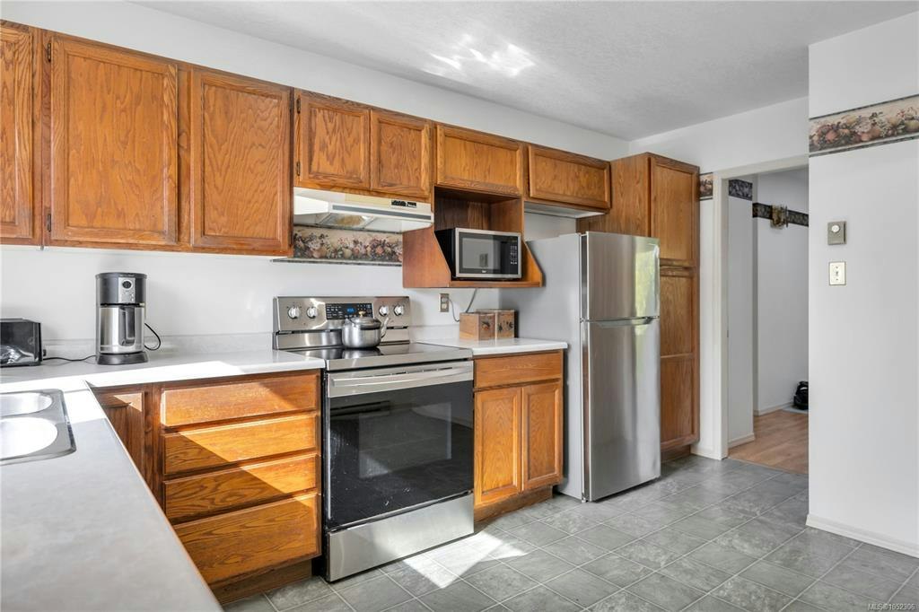 702 Forsyth Avenue, Parksville, BC, V9P 1E7 - 15