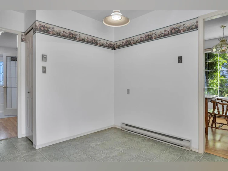 702 Forsyth Avenue, Parksville, BC, V9P 1E7 - 16