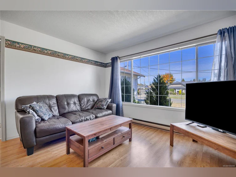 702 Forsyth Avenue, Parksville, BC, V9P 1E7 - 10