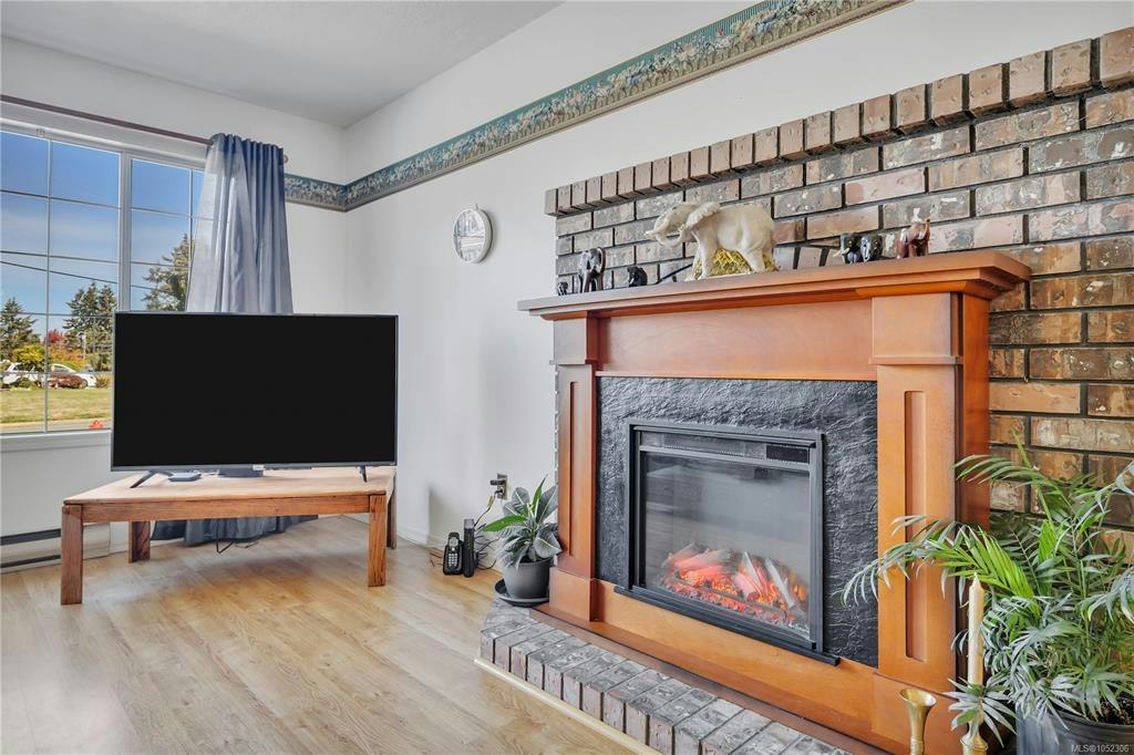 702 Forsyth Avenue, Parksville, BC, V9P 1E7 - 8