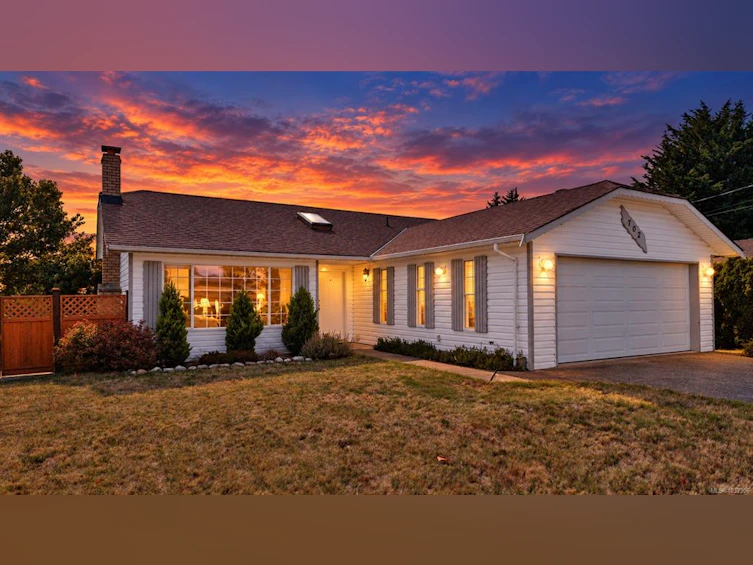 702 Forsyth Avenue, Parksville, BC, V9P 1E7 - 43