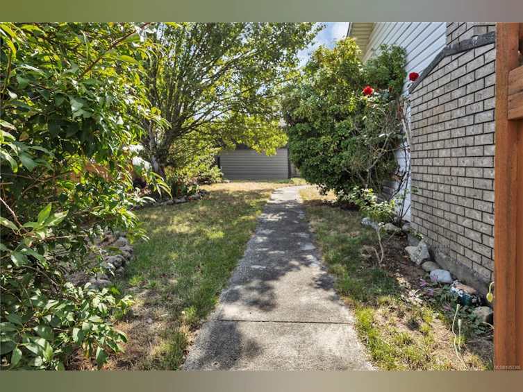 702 Forsyth Avenue, Parksville, BC, V9P 1E7 - 34