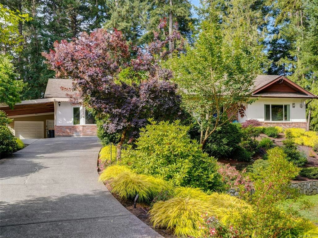 2030 Salem Terrace, North Saanich, BC, V8L 5J4