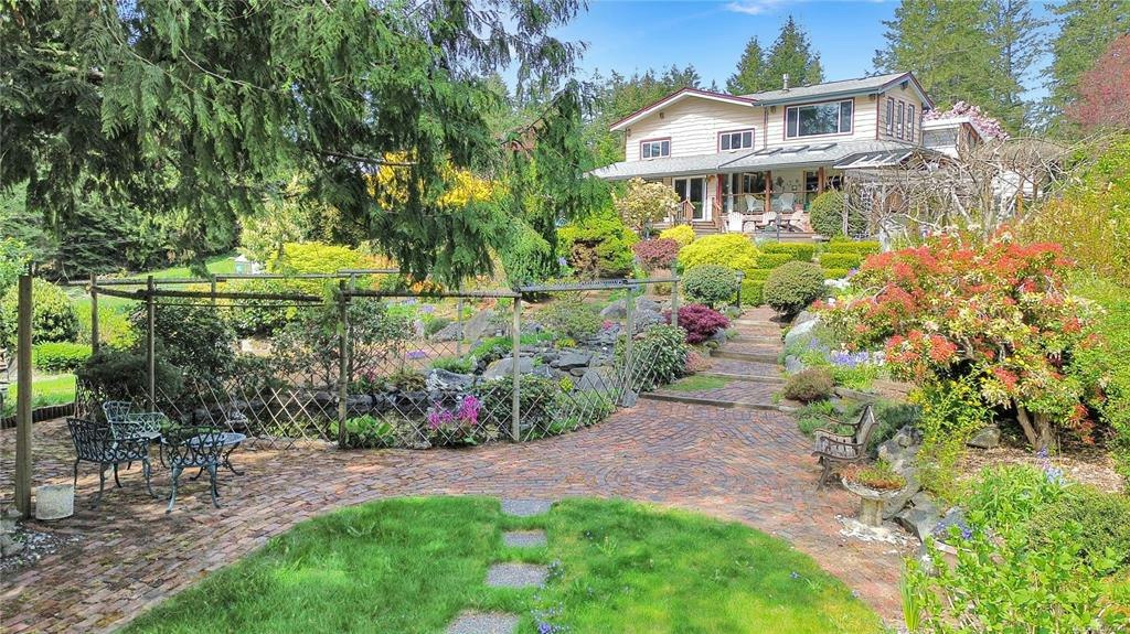 697 Crestwood Road, Gabriola Island, BC, V0R 1X4