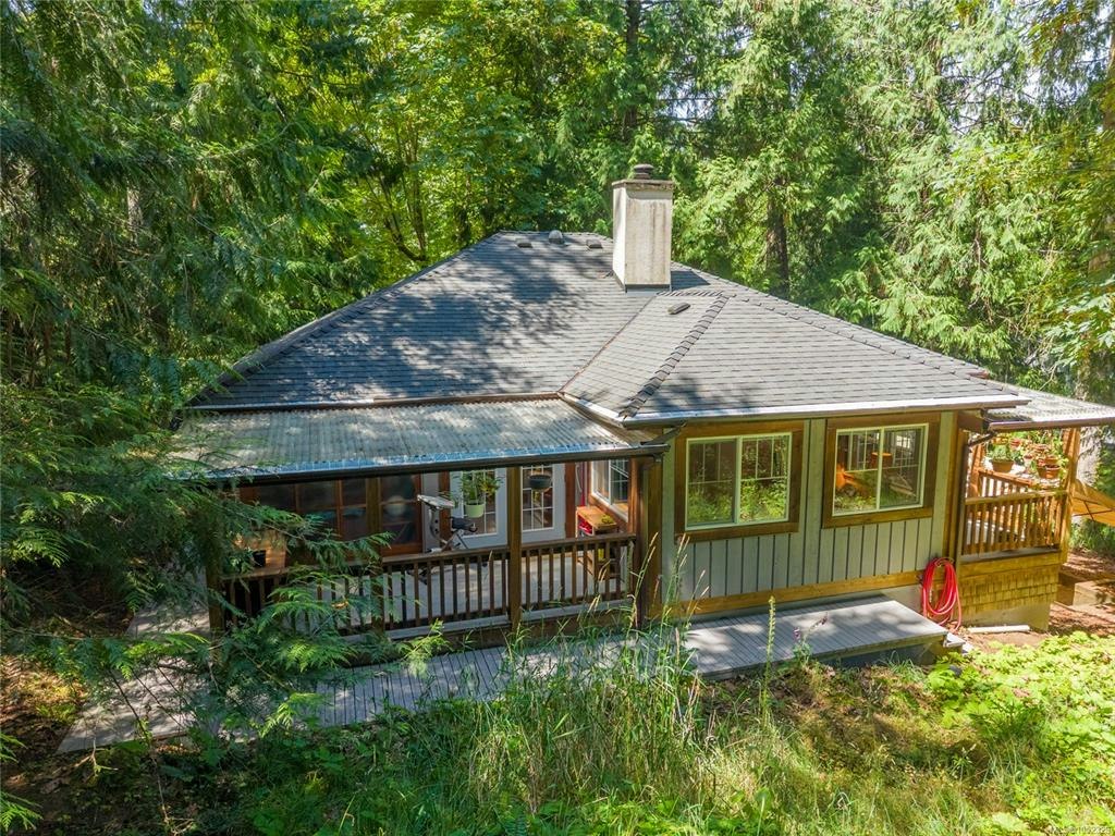 3729 Capstan Lane, Pender Island, BC, V0N 2M2