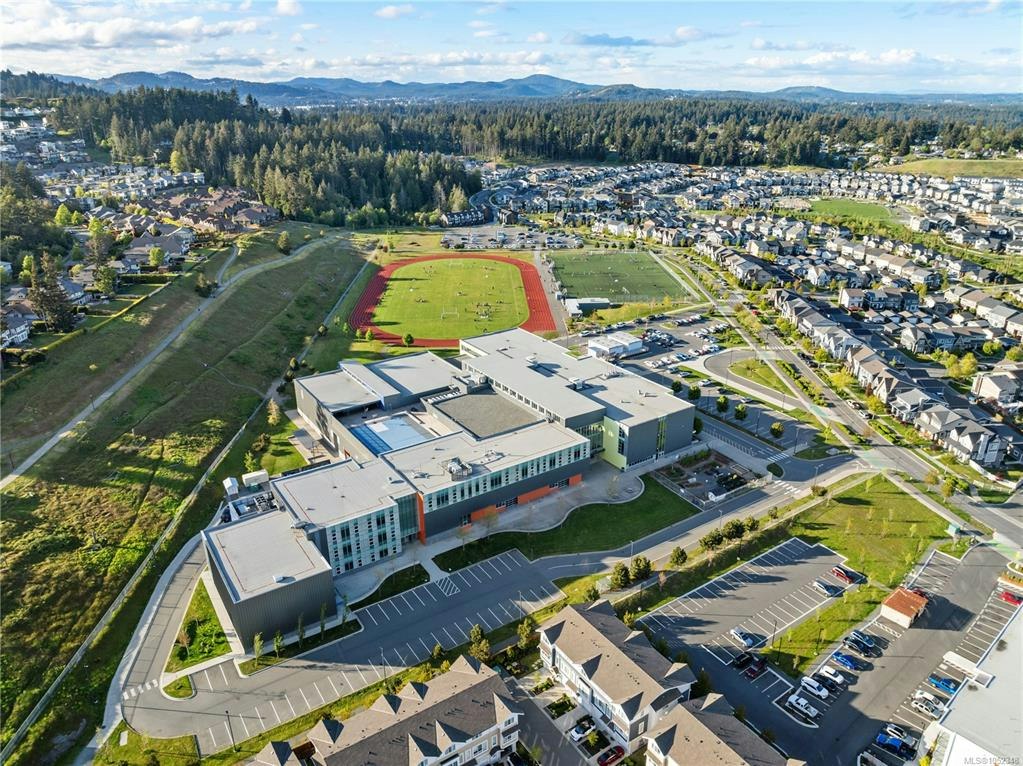 31-3352 Ryder Hesjedal Way, Colwood, BC - 24