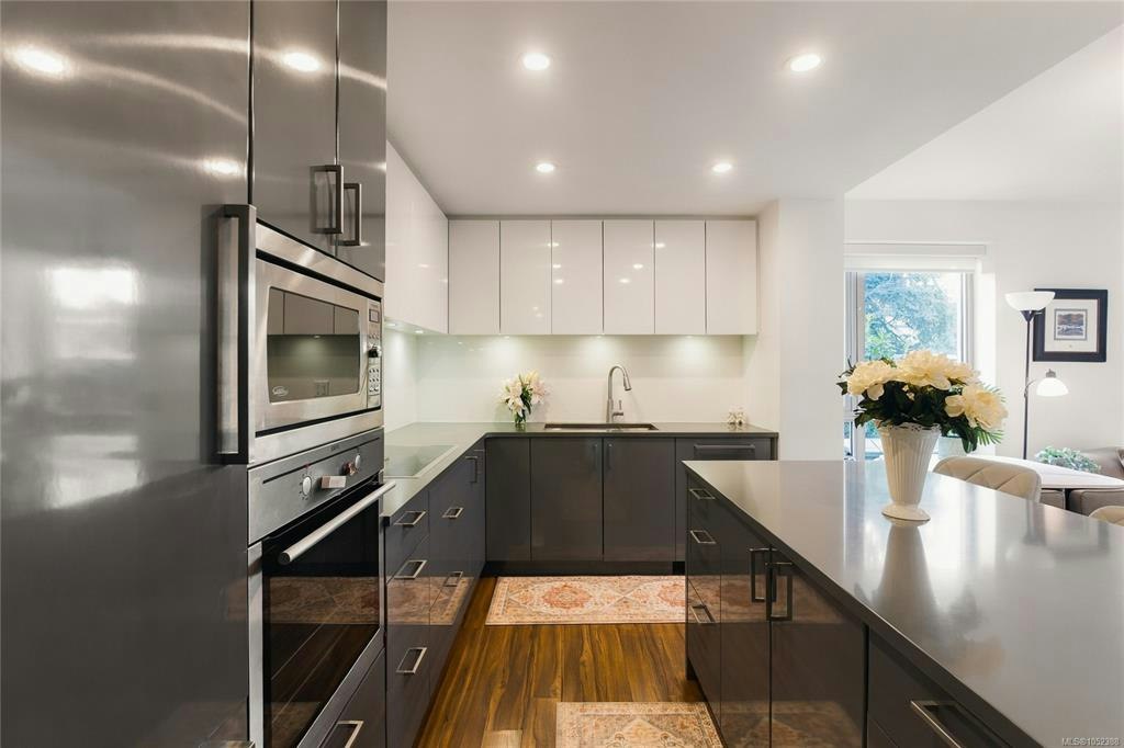 204-838 Broughton Street, Victoria, BC, V8W 1E4 - 6