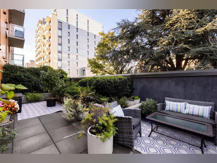 204-838 Broughton Street, Victoria, BC, V8W 1E4 - 27