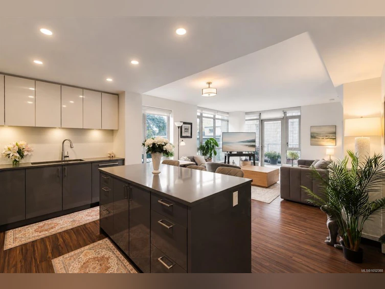 204-838 Broughton Street, Victoria, BC, V8W 1E4 - 7