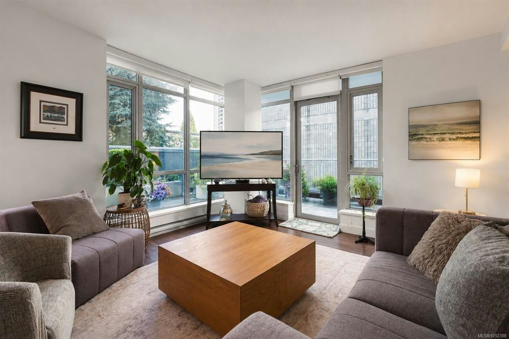 204-838 Broughton Street, Victoria, BC, V8W 1E4 - 3