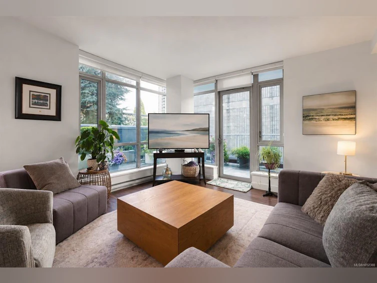 204-838 Broughton Street, Victoria, BC, V8W 1E4 - 3