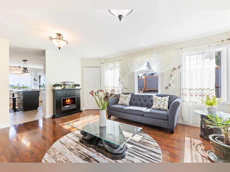 392 Carnegie Street, Campbell River, BC, V9W 2J5 - 14
