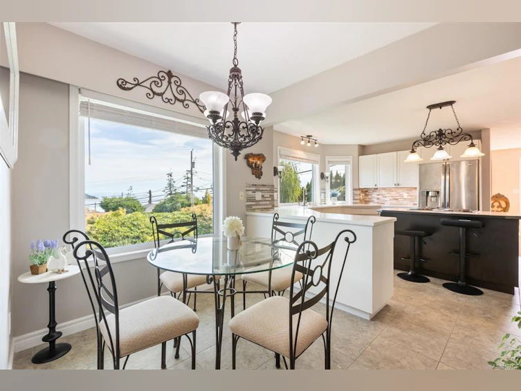 392 Carnegie Street, Campbell River, BC, V9W 2J5 - 8