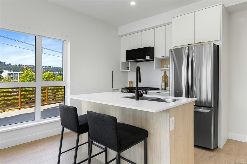 327-2629 Millstream Road - 5