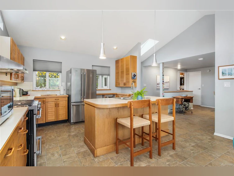 2978 South Island Highway, Campbell River, BC, V9W 1C8 - 13