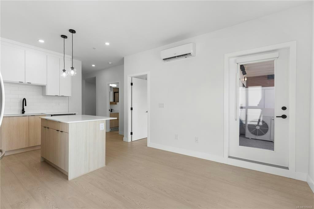 317-2629 Millstream Road - 3