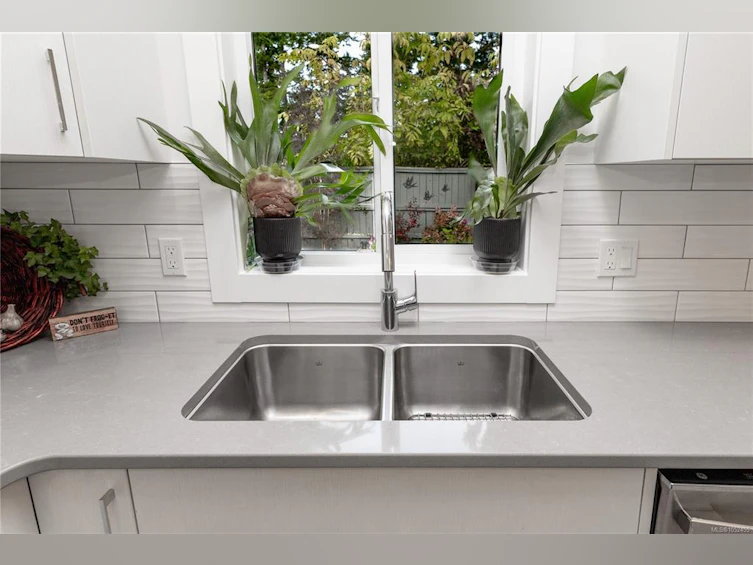 32 Oregon Road, Campbell River, BC, V9W 5T1 - 16