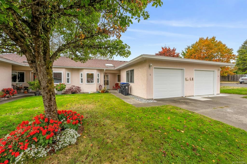 4-2030 Robb Avenue, Comox, BC, V9M 1M1