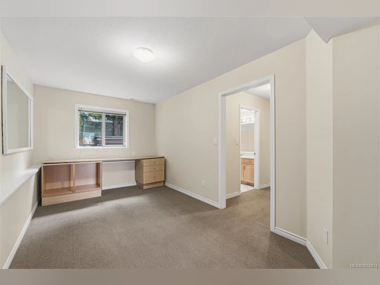 6439 Nidri Place, Nanaimo, BC, V9V 1N6 - 28
